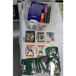 1995 PLAYOFF HOCKEY CARDS AND LOS VEGAS PLAYING CARDS