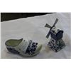Image 2 : TWO PIECES OF DELFT DUTCH POTTERY SHOE AND WINDMILL