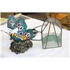 Image 2 : STAINLED GLASS BUTTERFLY LAMP AND WALL POCKET