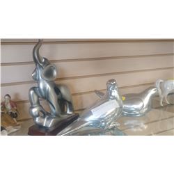 TWO METALIC DOVES AND ELEPHANT