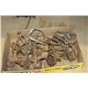 Image 1 : LOT OF EIGHT LEG HOLD TRAPS