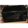 Image 1 : BLACK DANBY MICROWAVE