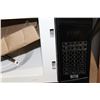 Image 3 : BLACK DANBY MICROWAVE