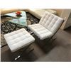 Image 1 : WHITE LEATHER MODERN LEISURE CHAIR WITH OTTOMAN