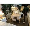 Image 1 : ROSE FLORAL VANITY WITH STOOL