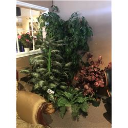 LOT OF ASSORTED FAUX PLANTS