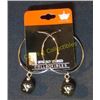 Image 1 : Pittsburgh Penguins Ladies Hoop & Puck Earrings