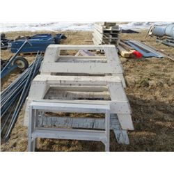 Wood and aluminum saw horses and short scafolding stands