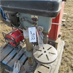 King bench model drill press w/ good hand tight chuck