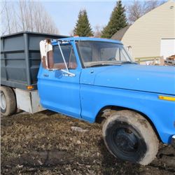Ford 1976? V8 4 speed w/ 9ft box and hoist