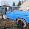 Image 1 : Ford 1976? V8 4 speed w/ 9ft box and hoist
