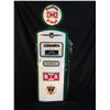 Image 1 : Vintage BA Gas Pump