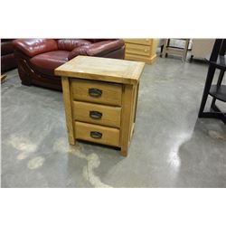 3 DRAWER OAK NIGHTSTAND