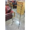 Image 1 : IRON 3 FOOT STAND