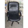 Image 2 : BLACK GAS LIFT OFFICE CHAIR