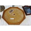 Image 1 : VINTAGE CROKINOLE BOARD WITH PIECES