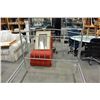 Image 3 : METAL QUEENSIZE BEDFRAME