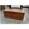 Image 2 : HONDERICH CEDAR CHEST