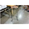 Image 2 : IRON 3 FOOT STAND