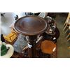 Image 2 : 1880 CARVED MAHOGANY PEDESTLE