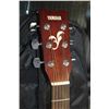 Image 2 : YAMAHA FG401 ACOUSTIC GUITAR