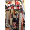 Image 1 : PARACHUTE CLOWN HANGING