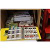 Image 1 : LOT OF HOCKEY CARDS