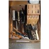 Image 1 : TRAY OF KNIVES AND KITCHEN ITEMS