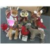 Image 1 : Box full of Animal ornaments and décor / some need glue or a little fixing