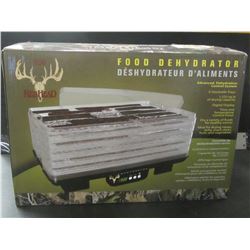 New Food Dehydrator/ 6 stackable trays / digital display / time-temp controls