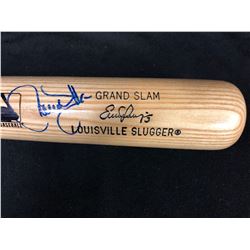 LARRY WALKER AUTOGRAPHED LOUISVILLE SLUGGER BASEBALL BAT