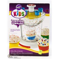 WILTON KIDS TOPPING TORNADO CUPCAKE DECORATING