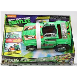 TEENAGE MUTANT NINJA TURTLES TRANSFORMING