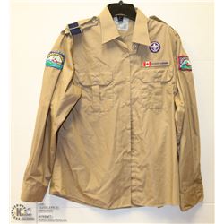 VINTAGE SCOUTS CANADA UNIFORM SHIRT WITH BADGES
