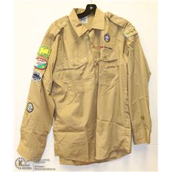 VINTAGE SCOUTS CANADA UNIFORM SHIRT WITH BADGES