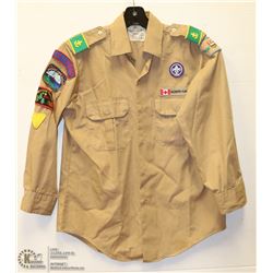 VINTAGE SCOUTS CANADA UNIFORM SHIRT WITH BADGES