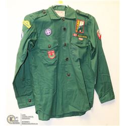 VINTAGE SCOUTS CANADA UNIFORM SHIRT WITH BADGES