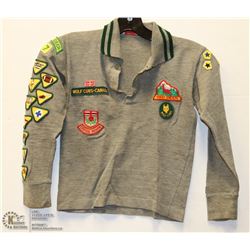 VINTAGE KIDS SCOUTS SHIRT WITH BADGES