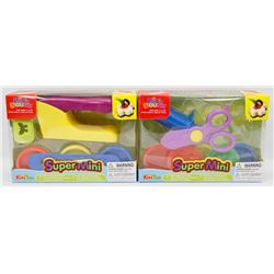 LOT OF 2 DIFFERENT KIDS DOUGH SUPER MINI SETS