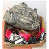 Image 1 : LOT OF 4 BAGS - 2 PURSES AND 2 VICTORIA SECRET