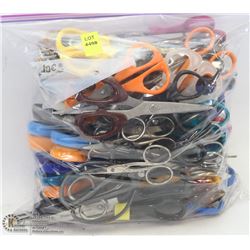 BAG OF SCISSORS