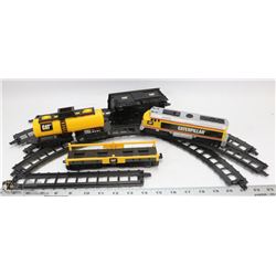 CATERPILLAR TRAIN AND TRACK (COMPLETE SET)