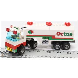 ASSEMBLED LEGO OCTAN 8 - WHEEL TRUCK