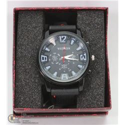 WELLEER WATCH WITH RUBBER STRAP.