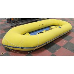 INFLATABLE BOAT WITH OARS AND HAND PUMP