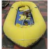 Image 3 : INFLATABLE BOAT WITH OARS AND HAND PUMP