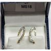 Image 2 : 37) 10K GOLD CUBIC ZIRCONIA HOOP EARRINGS