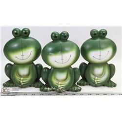 3 OUTDOOR FROG ORNAMENTS