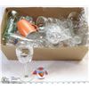 Image 1 : ESTATE BOX OF GLASSWARE INCLUDING WINE GLASSES