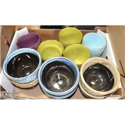 FLAT WITH ASSORTED COLOR  PLANTERS